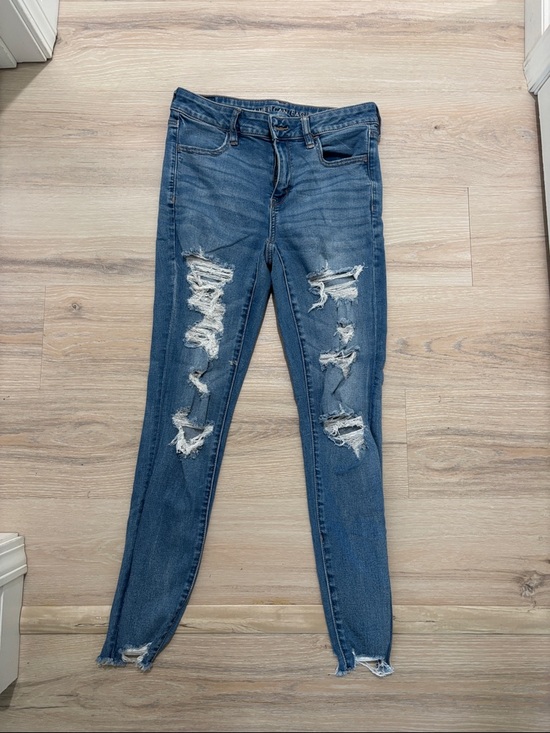 American Eagle Outfitters Denim - American Eagle Outfitters Women’s Ripped Skinny Jeans - Blue